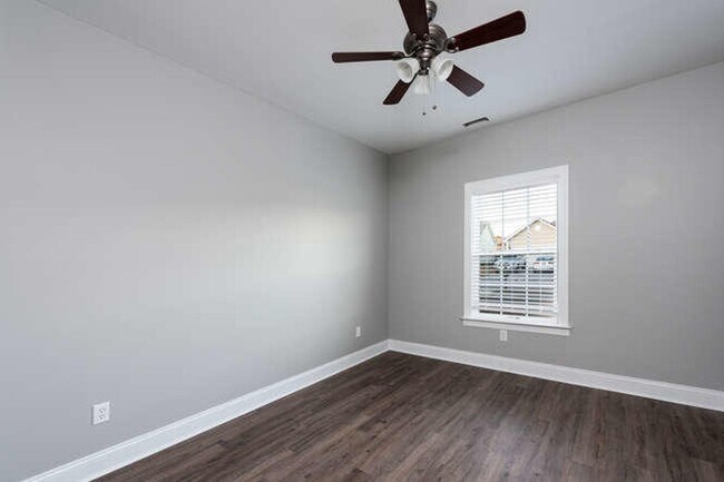 Building Photo - 7737 Eagle Lake Rd