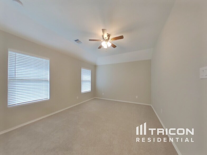 Building Photo - 17588 Rosewood Manor Ln