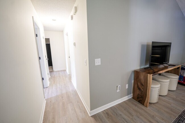 Building Photo - Coming Available!