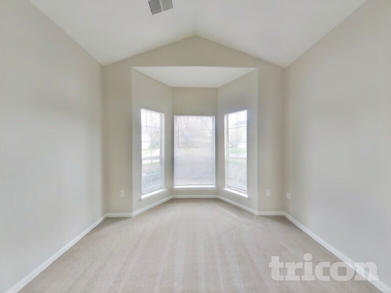 Building Photo - 11901 Harris Pointe Dr