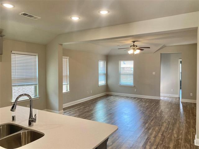 Building Photo - 2258 Templin Ave