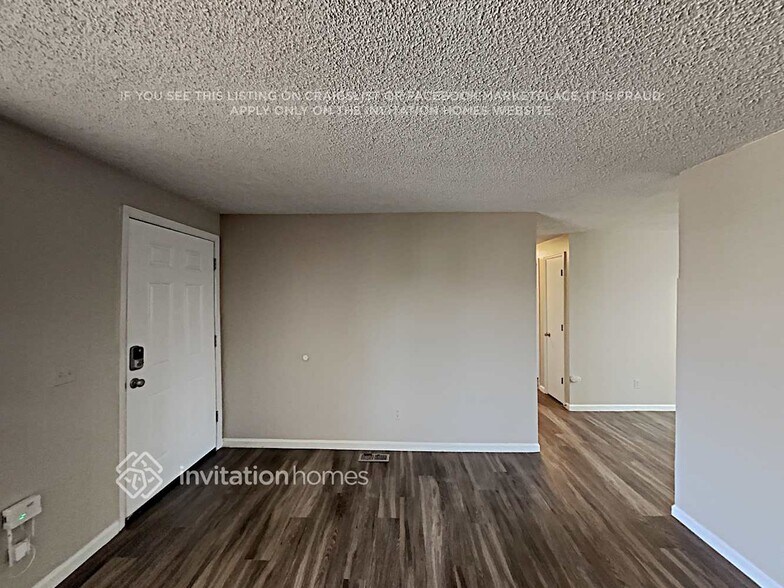 Building Photo - 2676 E 117th Way