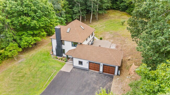 Building Photo - 60 Mountain Rd