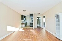 Building Photo - 620 W 59th Pl