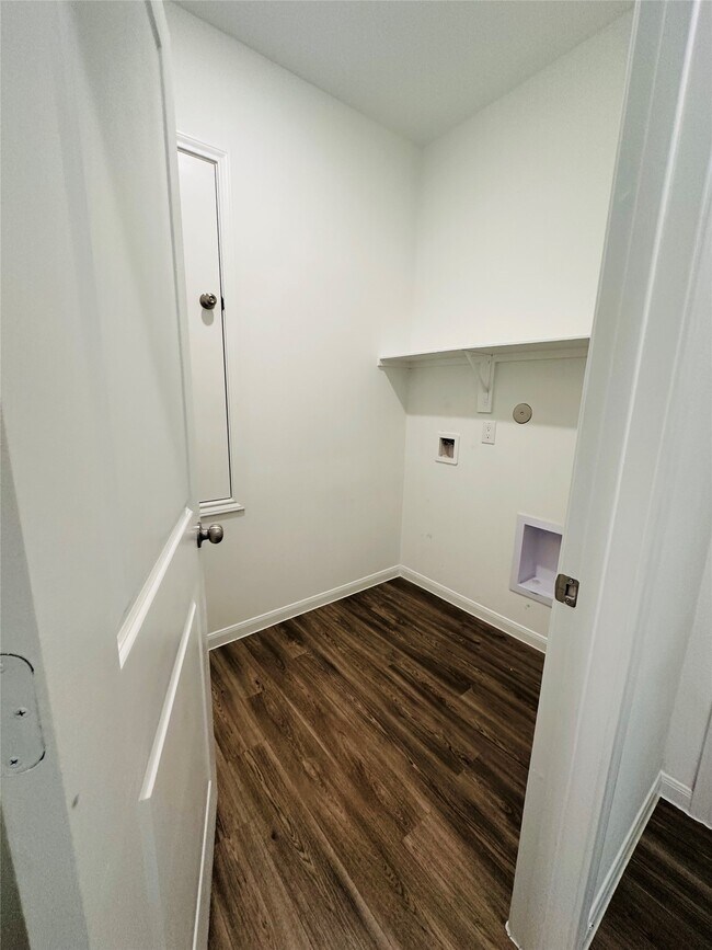 Building Photo - 309 Maple Bark Trl