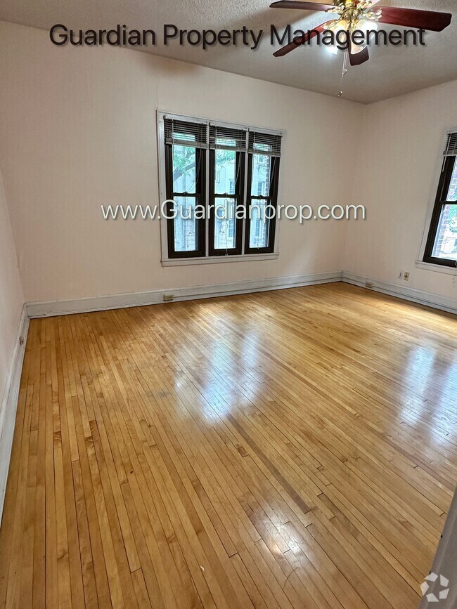 Building Photo - Studio Lakes Uptown Apartment, Blocks from...