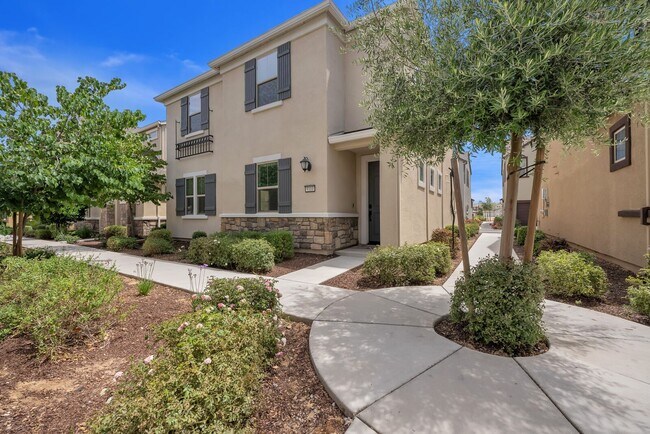 Primary Photo - 9310 Mystic Lake Alley