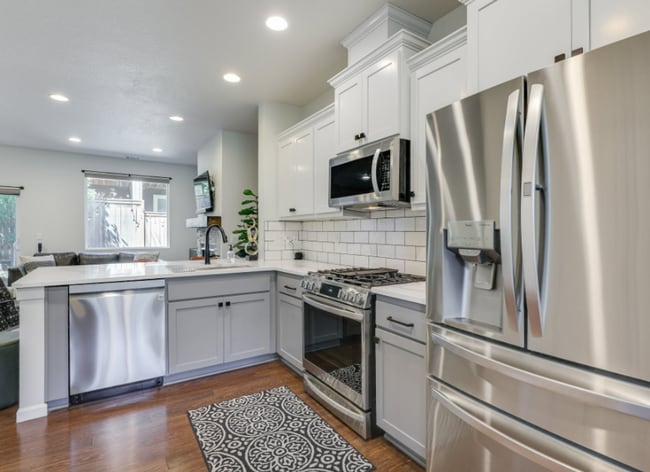 Building Photo - Immaculate 2-Bedroom Townhome in Tanasbourne with Smart Upgrades & High-End Finishes!