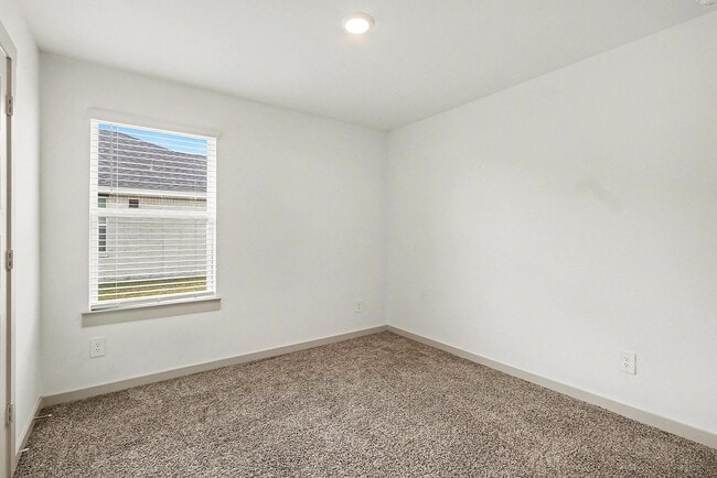 Building Photo - 9926 Palm Royal Dr