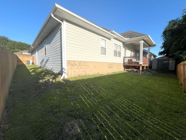 Building Photo - 4589 Hermosa Rd
