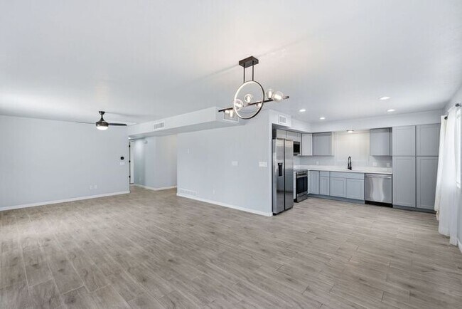 Building Photo - Spacious 3BR/2BA Tucson Retreat with 2-Car Garage & Expansive Patio