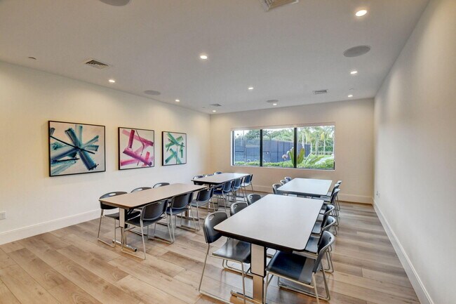 Building Photo - 14481 Highland Center Way