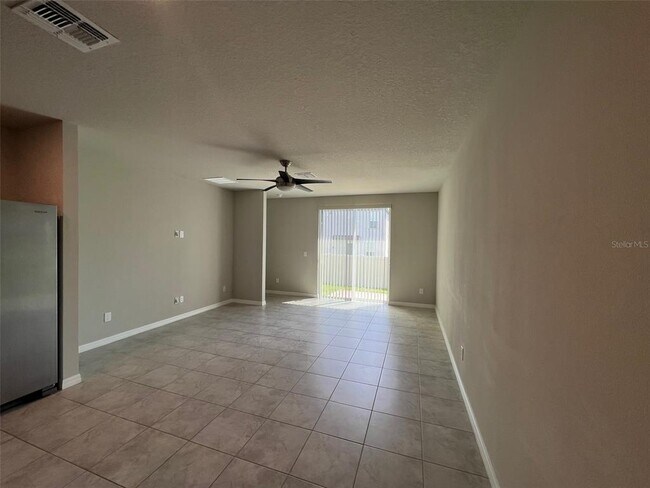 Building Photo - 3163 Bella Vista Dr