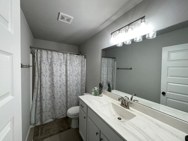 Building Photo - 3721 N 39th St