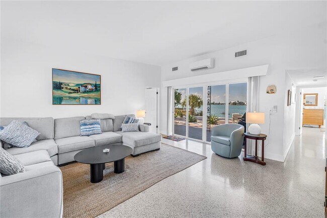 Building Photo - 7100 Shore Dr S
