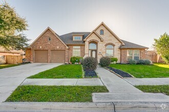 Building Photo - 1720 Oak Sprawl