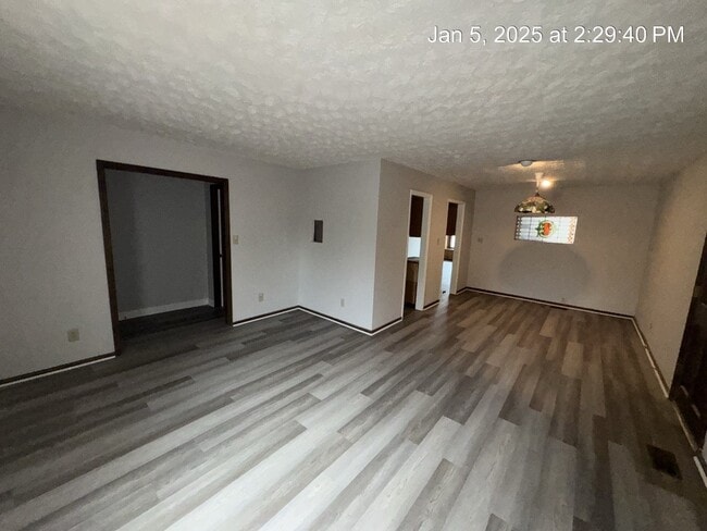 Building Photo - 203 Bayfield Loop