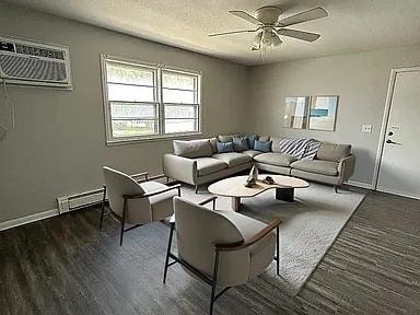 Building Photo - 602 SE Grant St