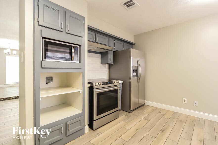 Building Photo - 10134 Sagemark Dr