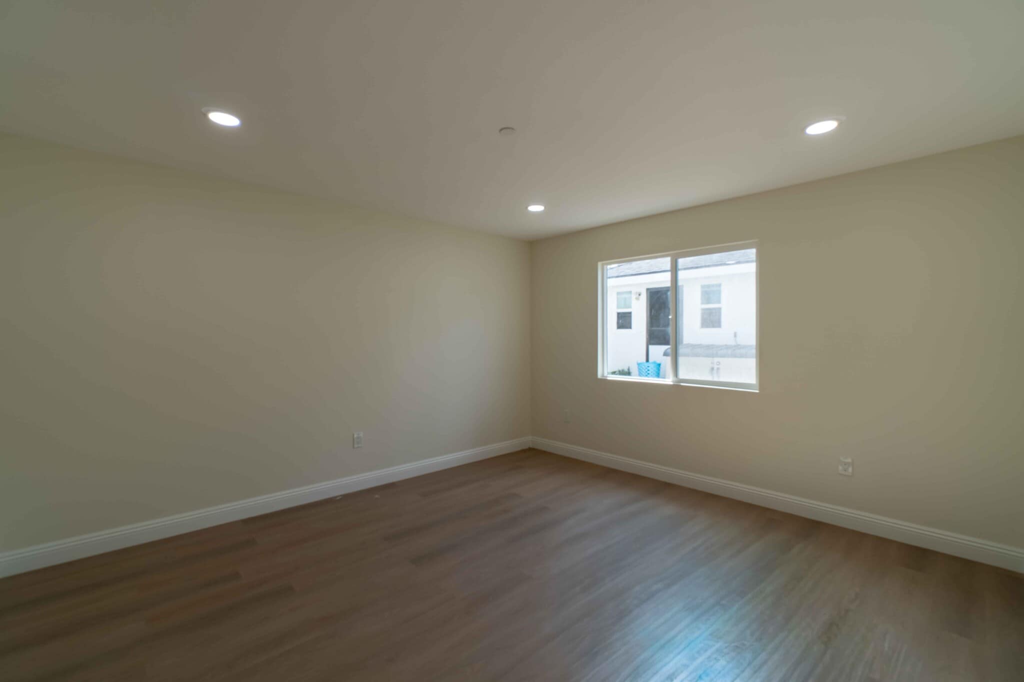 Building Photo - 6 Princeton Ave