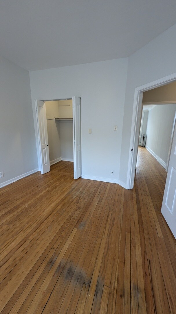 Building Photo - 5453 S Everett Ave