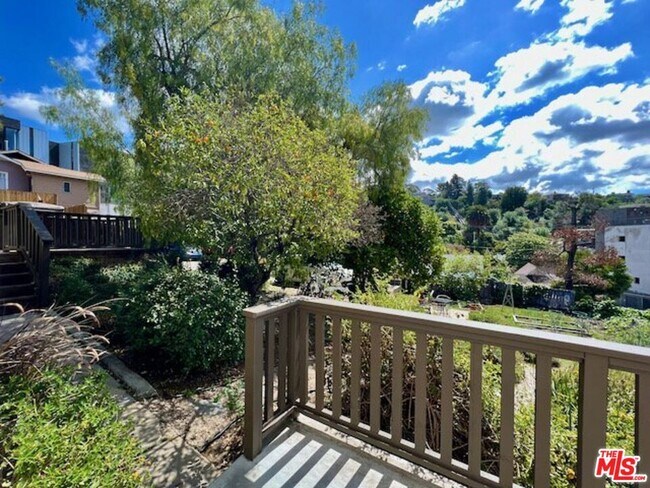 Building Photo - 1920 Preston Ave