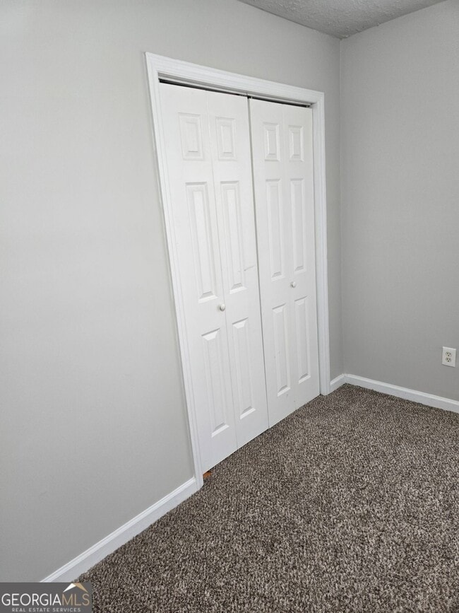 Building Photo - 3725 Collier Dr NW