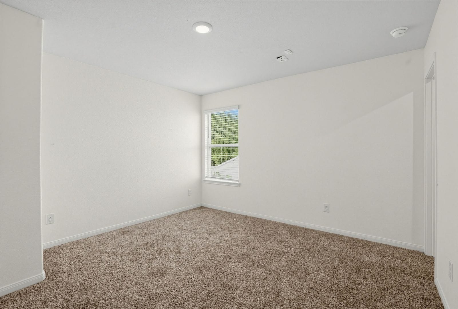 Building Photo - 22501 Cormorant Ct