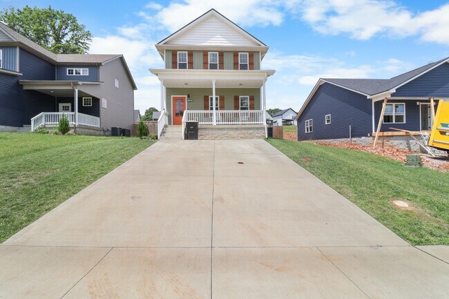 Building Photo - 1150 Tybee Dr