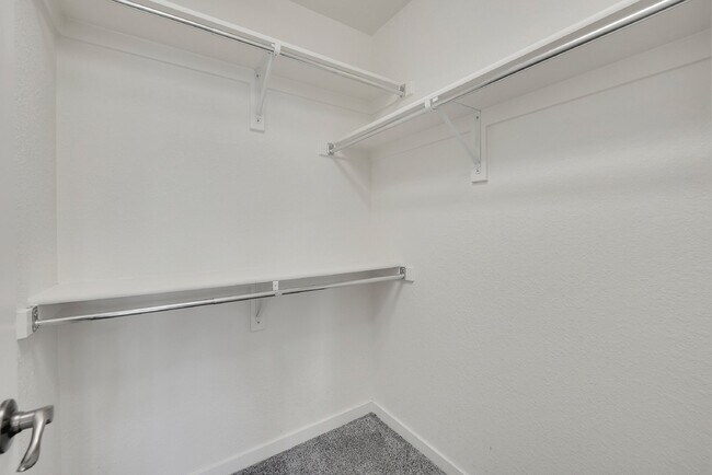 Building Photo - $3,125 - 3Bed/ 3.5 Bath Townhome with Finished Basement and Fireplace in Broomfield!