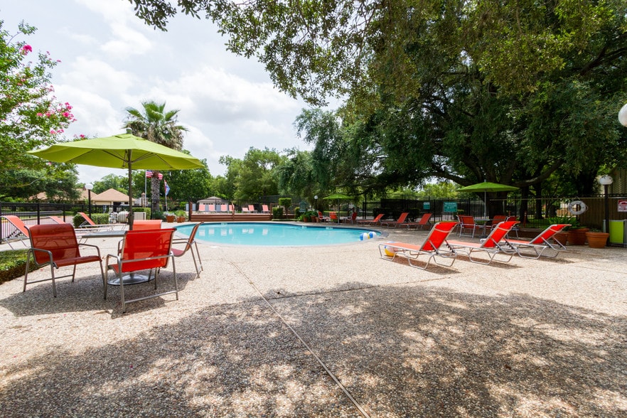 Oyster Creek Lake Jackson, TX Apartment Finder