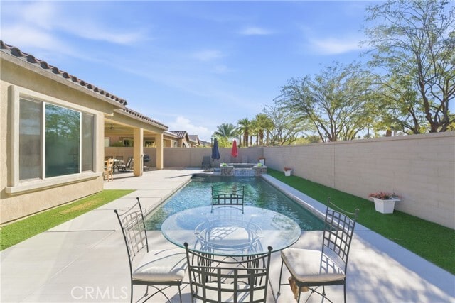 Building Photo - 61 Cabernet