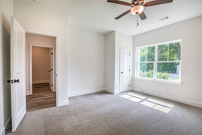 Building Photo - Newly Built Lowcountry Townhome