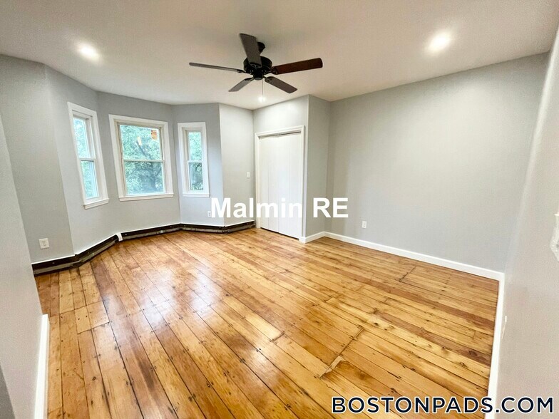 Building Photo - 183 Prospect St