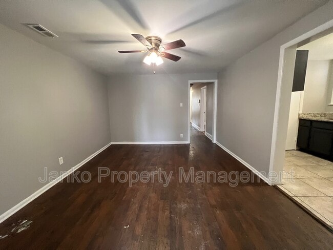 Building Photo - 8137 S Evans Ave