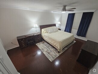 Building Photo - 99 SE Mizner Blvd