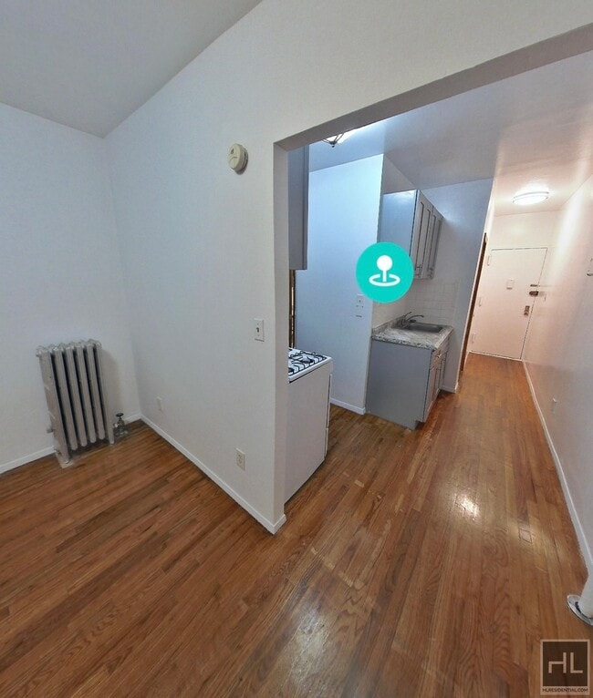 Building Photo - EAST 7 STREET