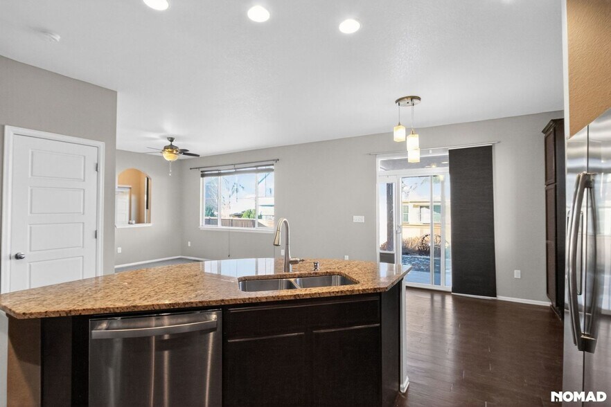 Building Photo - 481 N Jackson Gap Way