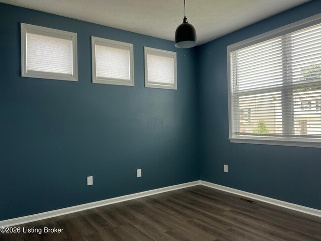 Building Photo - 5057 Tealwood Dr