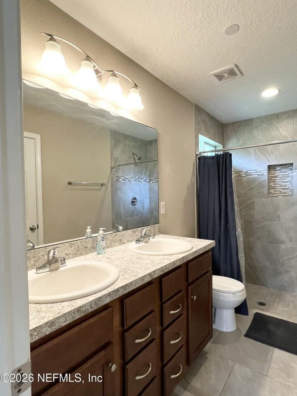 Building Photo - 12168 Biarritz St