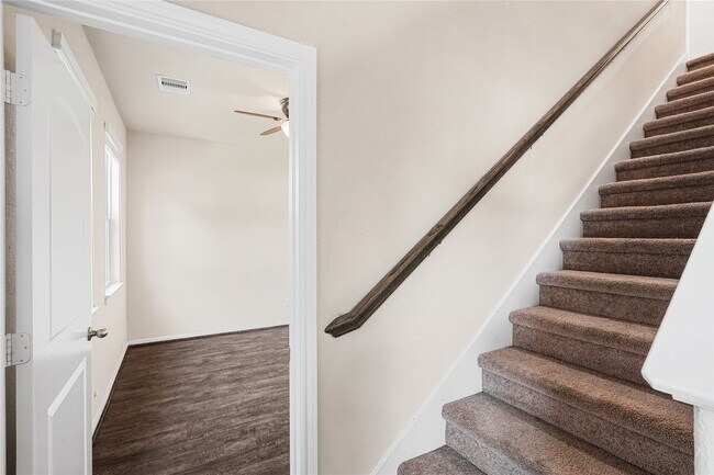 Building Photo - 15622 Marble Bluff Lane