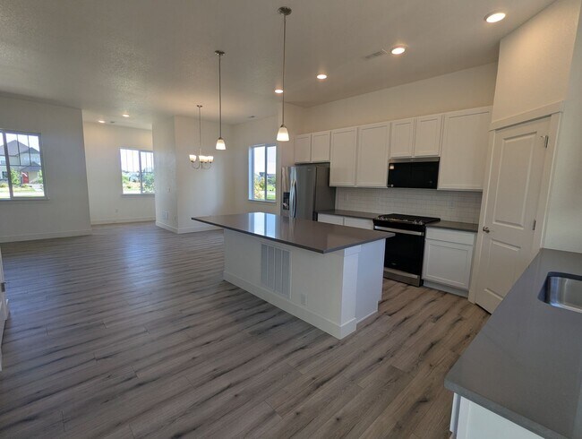 Building Photo - NEARLY NEW HOME FOR RENT IN TIMNATH TRAILSIDE COMMUNITY! READY FOR AUGUST 1st OCCUPANCY!