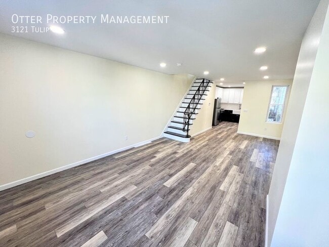 Building Photo - 3121 Tulip St