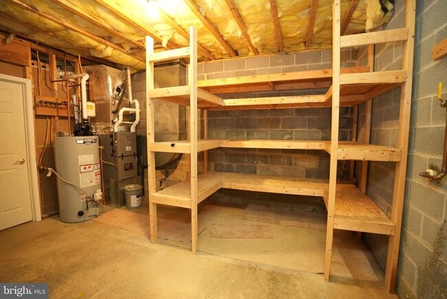 Building Photo - 23293 Misty Pond Ln