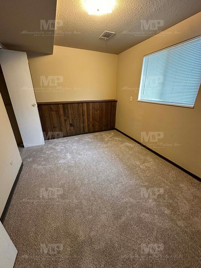 Building Photo - 3412 Worwick Dr