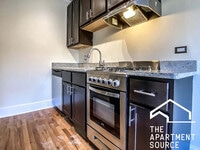 Building Photo - 4737 N Hermitage Ave