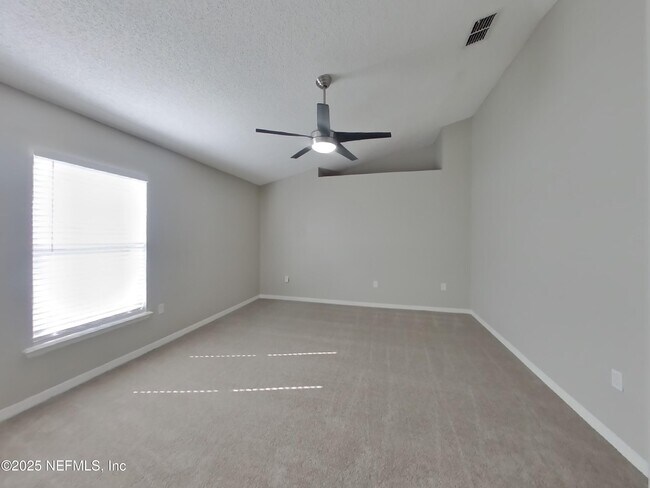 Building Photo - 1656 Dartmouth Dr