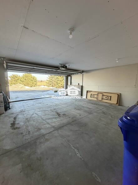 Building Photo - 642 Shardlow Ln NE