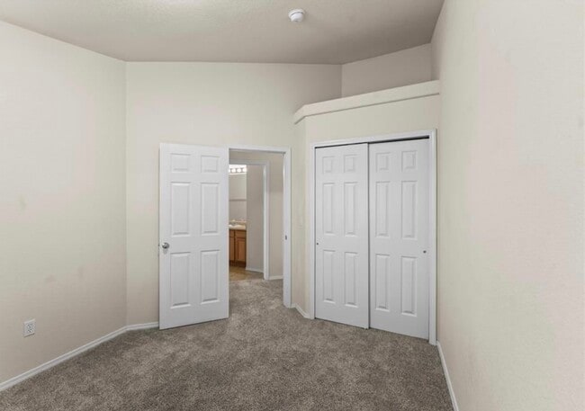 Building Photo - 3884 Packers Point