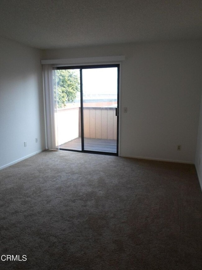 Building Photo - SPACIOUS PENTHOUSE - FOREST PROPERTIES